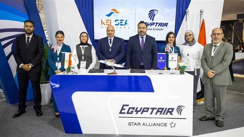 أكاديمية مصر للطيران للتدريب توقع اتفاقية تعاون مع شركة البحر الأحمر للطيران لتعزيز التدريب