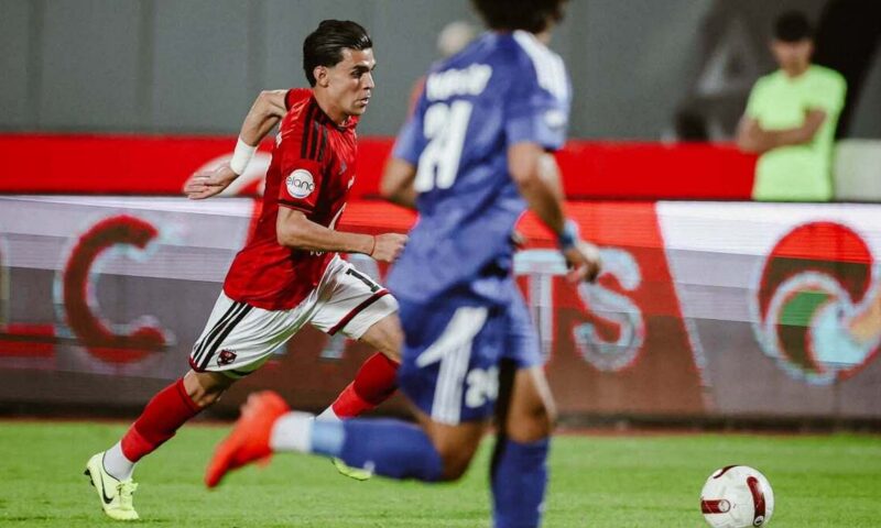 الأهلي ينجو من سموحة في الوقت القاتل