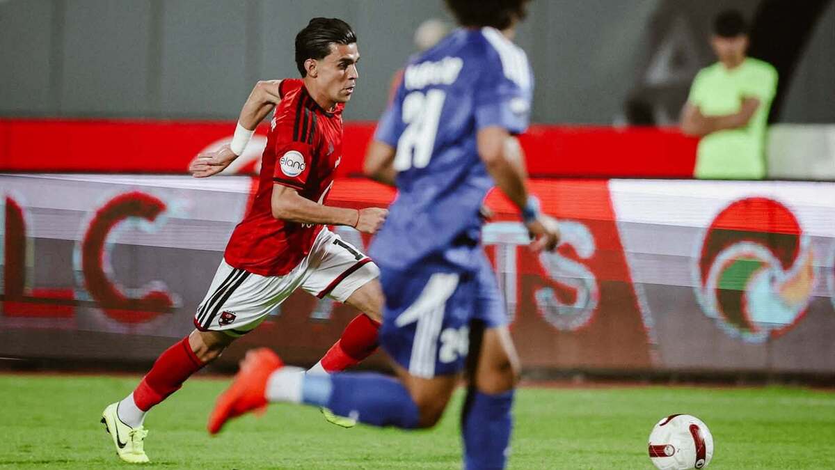 الأهلي ينجو من سموحة في الوقت القاتل