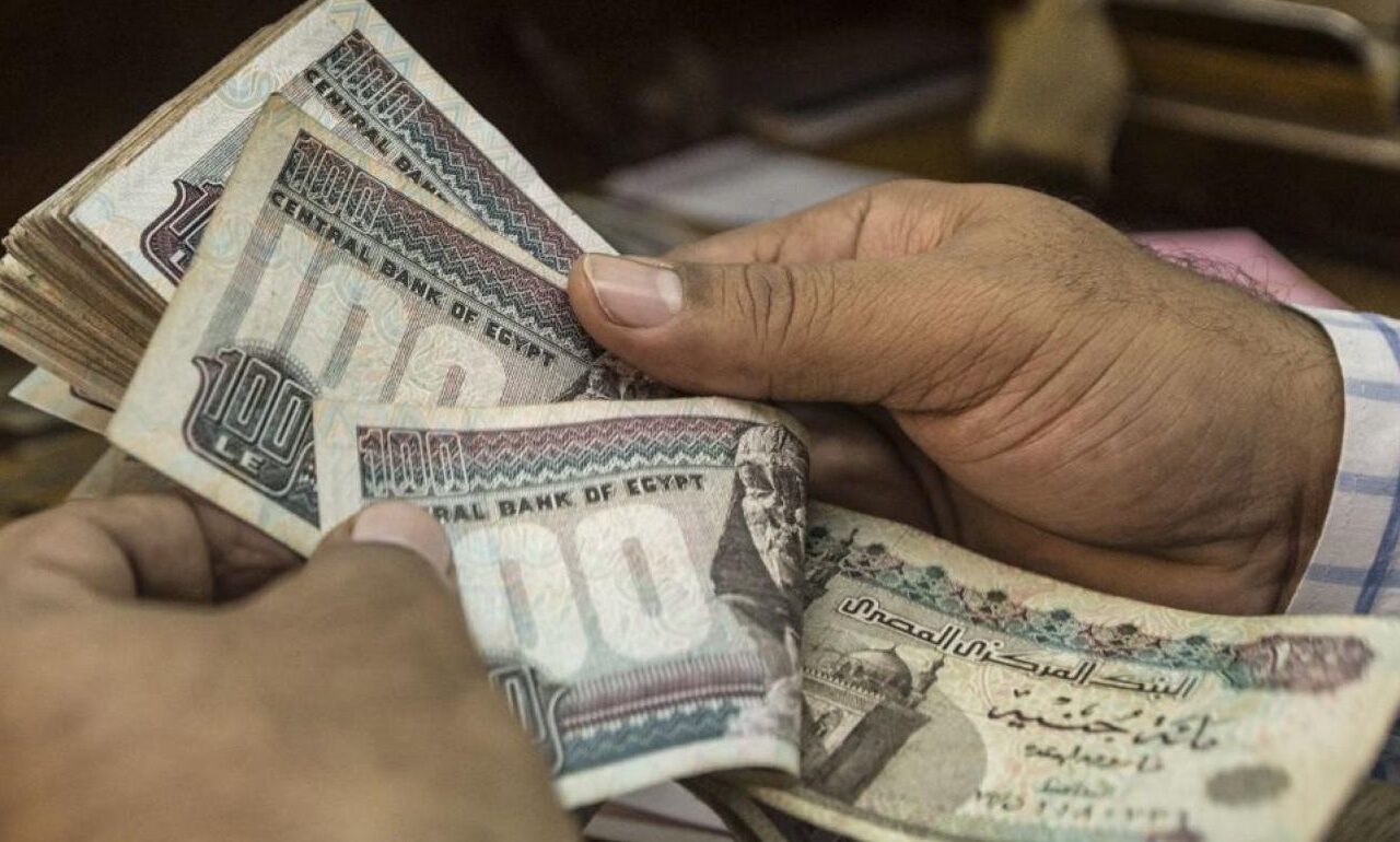 قبل ما تمضي عقد التقسيط.. ضوابط أقرها القانون لضمان حقوق المستهلكين
