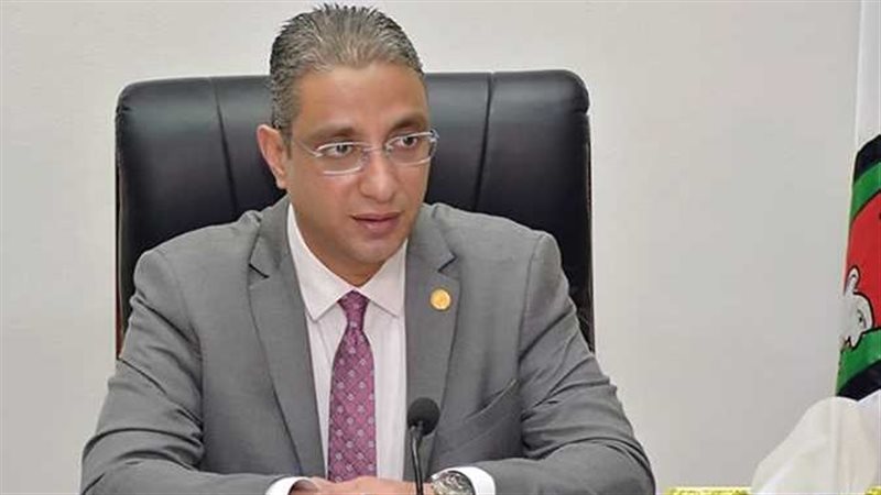 بعد رصد مخالفات وقصور بالنظافة، محافظ الجيزة يستبعد مسئولًا ويحيل قيادات أوسيم للتحقيق