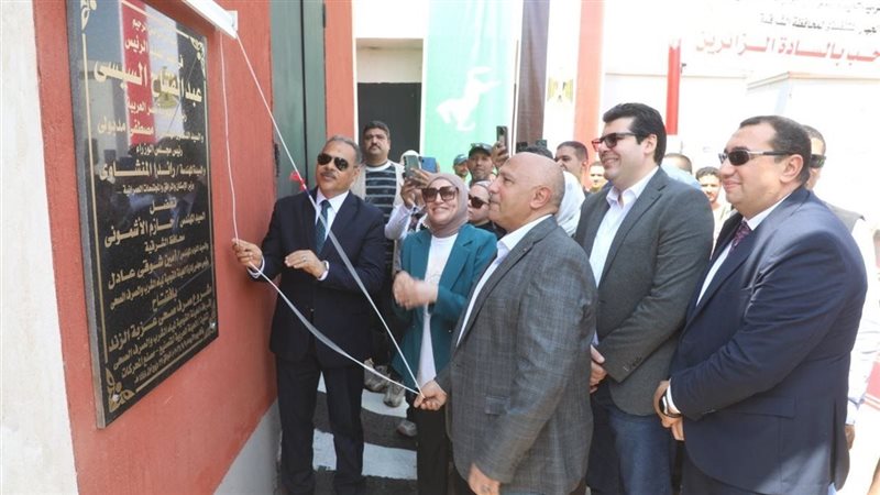 محافظ الشرقية يفتتح مشروع رافع صرف صحي بعزبة الزند بتكلفة 40 مليون جنيه
