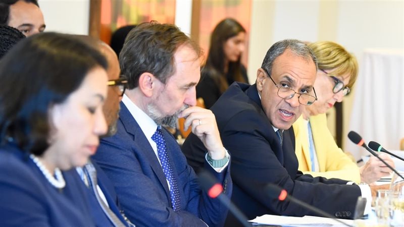 وزير الخارجية يستضيف عشاء عمل وزاري رفيع المستوى حول أفريقيا والنظام الدولي
