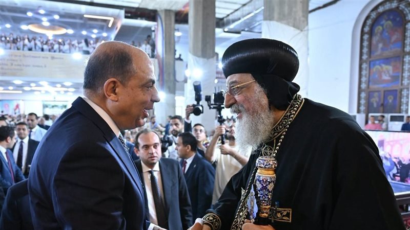 12 صورة ترصد احتفالية اليوبيل الذهبي لمطرانية ملوي وأنصنا والأشمونين بحضور البابا تواضروس ومحافظ المنيا