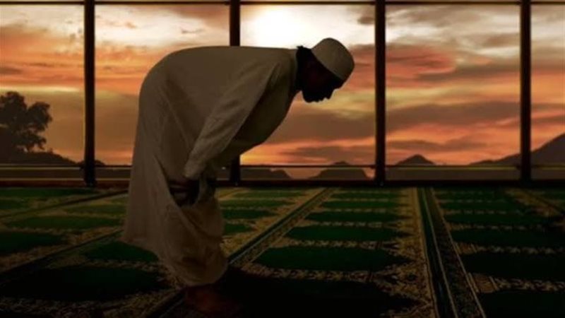 تفسير رؤية الركوع في المنام وعلاقتها بقضاء الديون