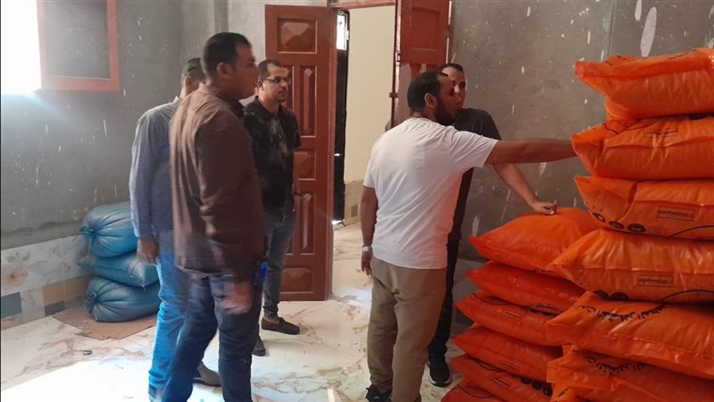 ضبط 1.5 طن أسمدة زراعية مدعمة قبل بيعها بالسوق السوداء بأسيوط