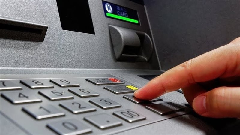 «السر في ماكينات الصرف وساعات التعطيل»، كيف يحاصر نواب الأحزاب أزمة التأمينات؟