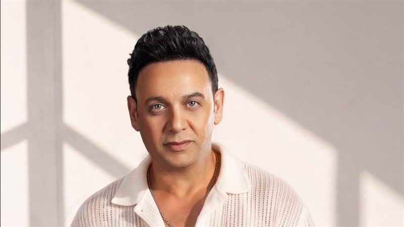 مصطفى قمر يكشف تفاصيل ألبومه الجديد “قمر قمرين” ويستعد لطرح 5 أغنيات