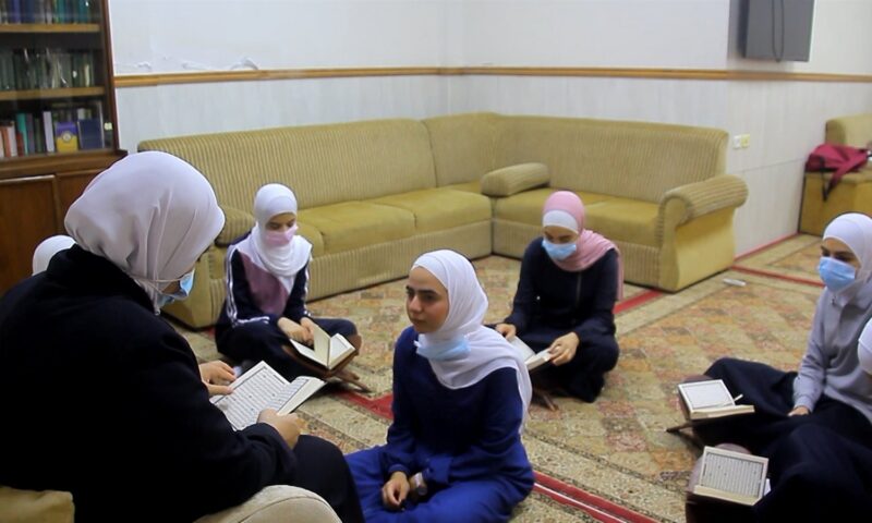 لمدة 7 أشهر.. الأزهر يعلن حاجته لـ 5436 معلمة قرآن من المكلفات بأداء الخدمة العامة