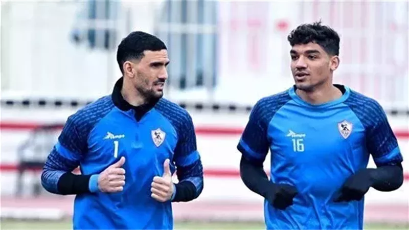 جلسة بين أيمن طاهر وحراس الزمالك لتهدئة الأجواء