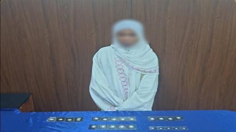 تفاصيل سقوط سيدة أجنبية متهمة بسرقة مشغولات وسبائك ذهبية بالجيزة