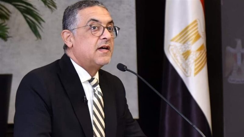 رئيس هيئة الاستثمار السابق يكشف لـ ” فيتو” سر تحرك الأموال الساخنة