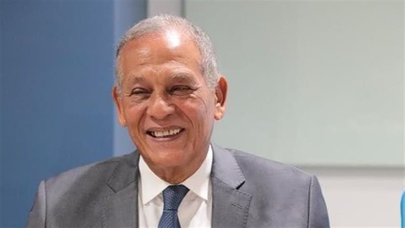 السادات: قانون تداول المعلومات استحقاق دستوري وحق لكل مواطن في المعرفة