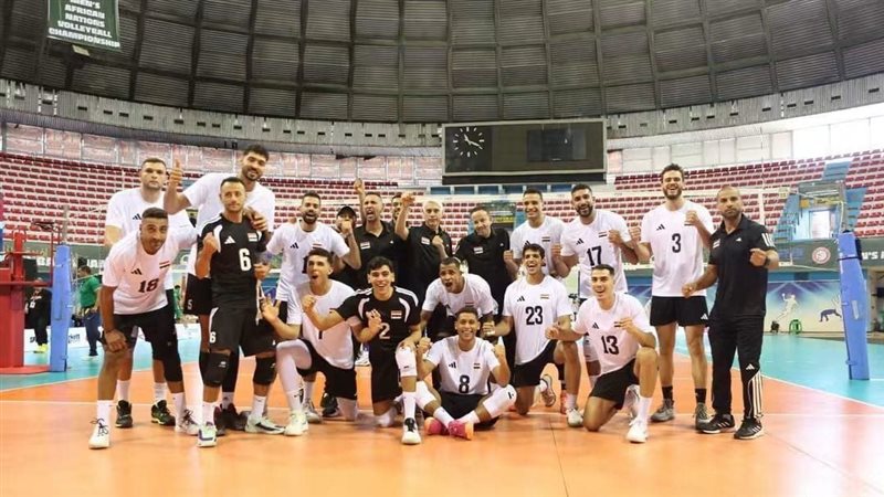 منتخب رجال الطائرة يفوز على المغرب ويتصدر مجموعته في أمم أفريقيا بتونس