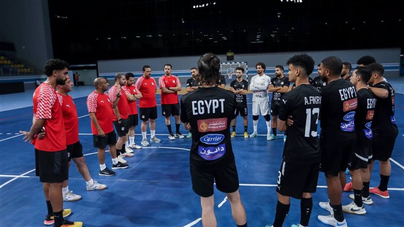 منتخب مصر لكرة الصالات يختتم تدريباته استعدادًا للسفر إلى الجزائر (صور)