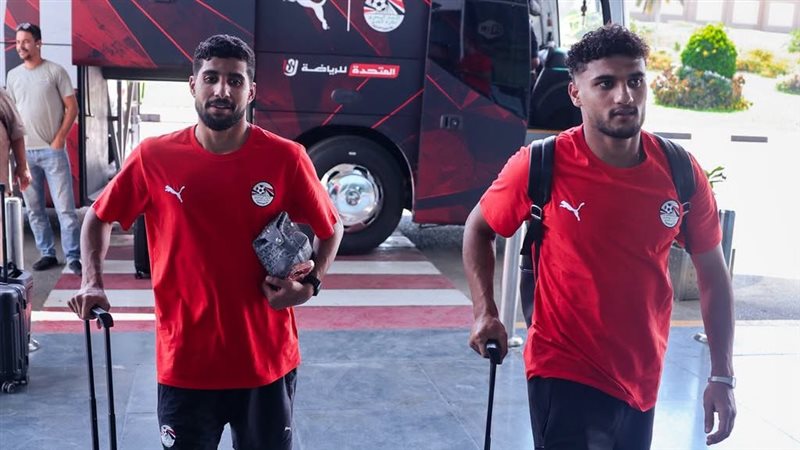 منتخب مصر يغادر مطار القاهرة إلى جنوب السودان (صور)