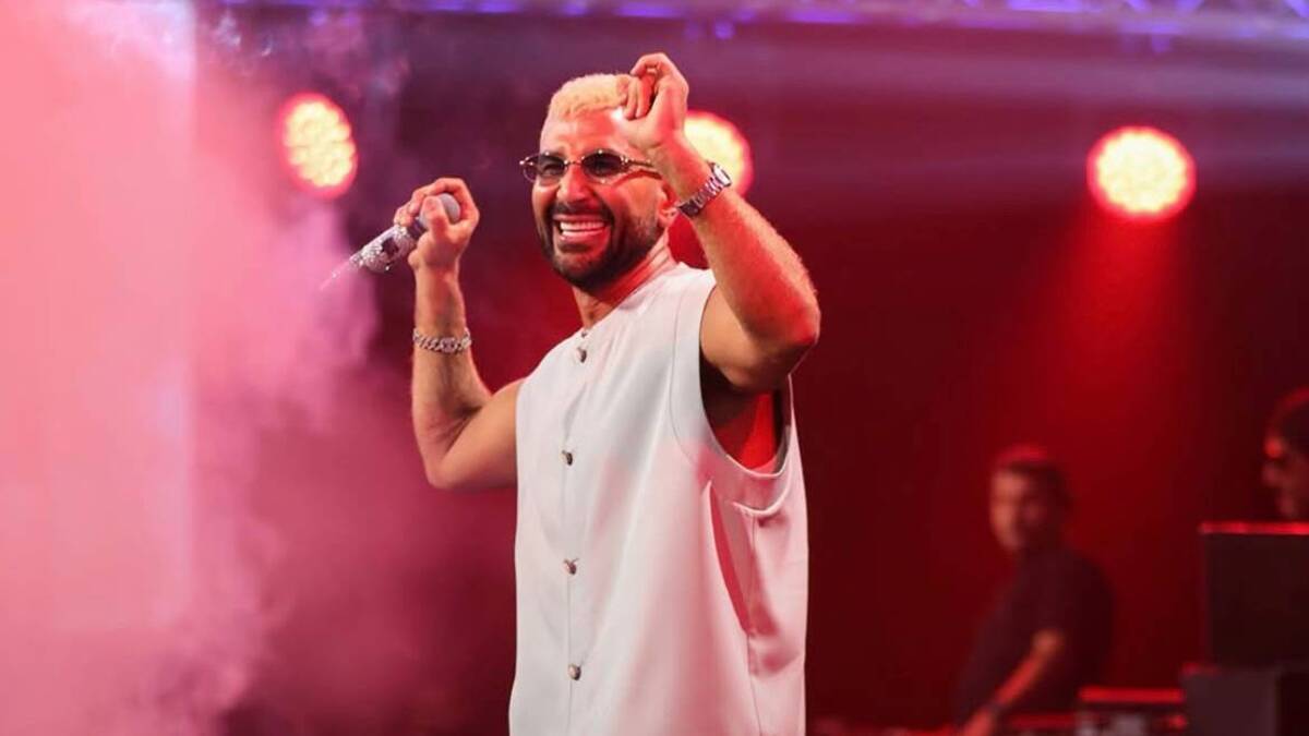 بعد غناء مقطع لكاظم الساهر.. أحمد سعد: “أنا مش بتاع حزن”