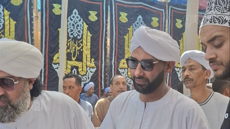 جلسة صلح بين عائلتين في نقادة بقنا (فيديو)