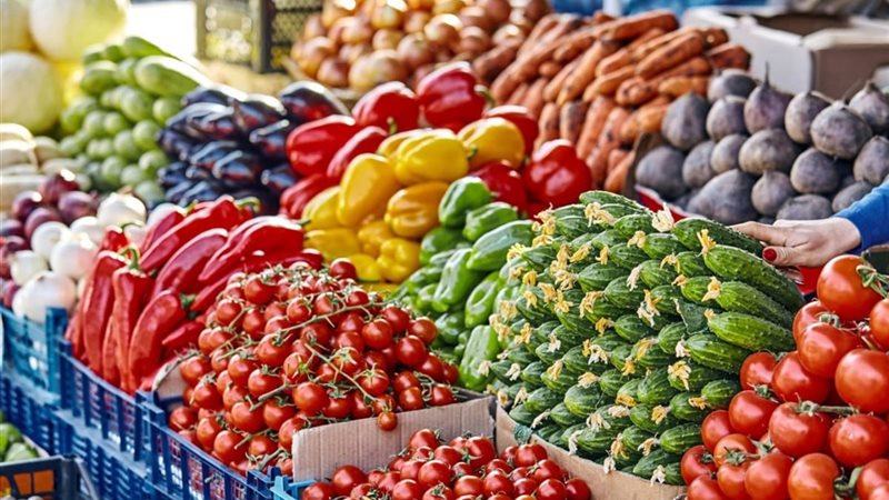 5 سلع تقود تراجع التضخم في أغسطس.. والخضروات كلمة السر