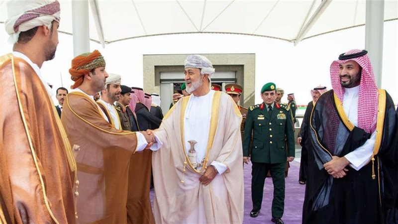 الأمير محمد بن سلمان يستقبل السلطان هيثم بن طارق سلطان عمان ( صور)