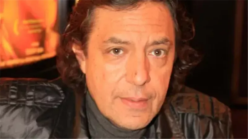 كل الدعم لمصر وللرئيس السيسي، هشام عبد الحميد يصدر بيانا بشأن قرب عودته للبلاد