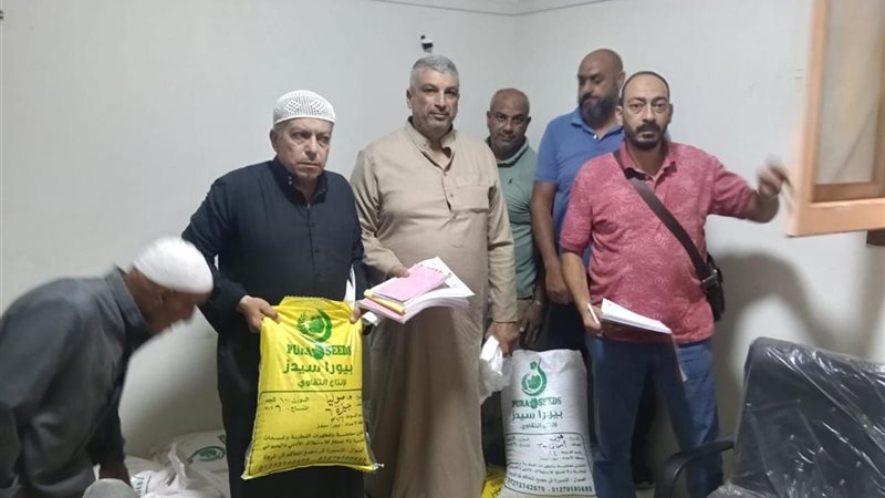 «الزراعة» تضبط شركة وهمية تروج لصنف قمح غير مسجل وتصادر الكميات (صور)
