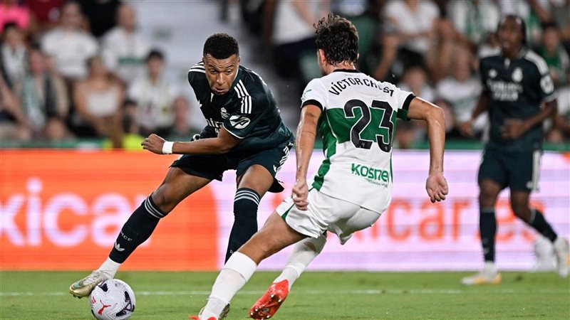 ريال مدريد ينتزع فوزا صعبا من إلتشي 2/3 في الدوري الإسباني