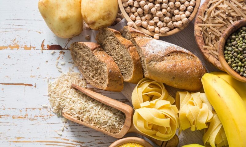 العلم يشرح تأثير النظام منخفض الكربوهيدرات على مستوى الكوليسترول
