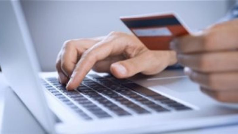 الهاتف المحمول والذكاء الاصطناعي، خبراء: التحول الرقمي يوسع قاعدة المستفيدين من الخدمات المصرفية