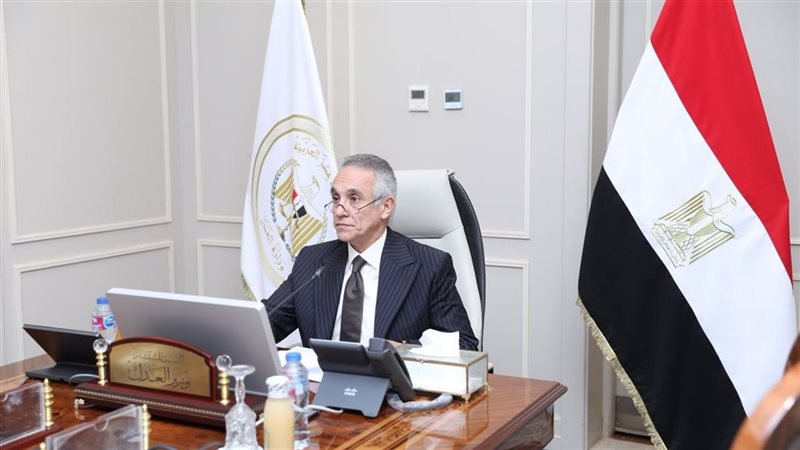 مجلس القضاء الأعلى يتسلم مذكرة وزير العدل بشأن تجديد وندب القضاة للعمل بالمحاكم الاقتصادية