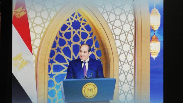 “الاستعلامات” تستعرض أبرز أنشطة الرئيس السيسي خلال أغسطس