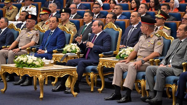 «الموضوع مش شخص الرئيس».. السيسي: مسؤوليتنا الحفاظ على الدولة المصرية