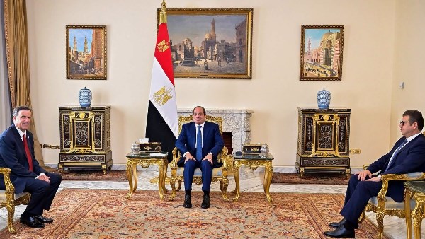 رسائل حاسمة من الرئيس السيسي لمدير CIA بشأن أزمات الشرق الأوسط وحرية الملاحة