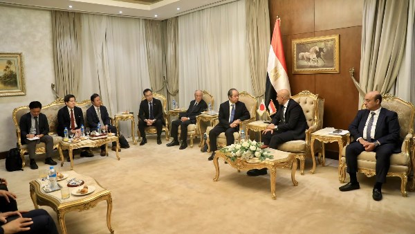 «اليابان شريكنا الأول».. وزير التعليم يعلن خطة للوصول إلى 500 مدرسة يابانية في مصر بحلول 2030