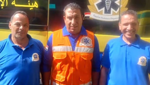 طفل في الـ13 ينقذ والده من الموت بعد إصابته بسكتة دماغية على طريق صحراوي | تفاصيل