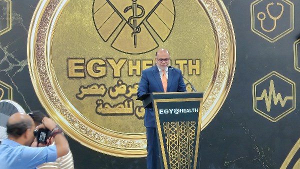 وكيل البنك المركزي: التحول الرقمي يتطلب تكامل بين القطاعين الصحي والمصرفي