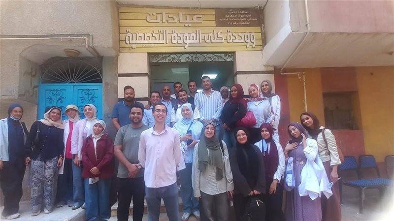 جامعة العاصمة تقدم الرعاية الصحية بالمجان لأهالي عزبة الوالدة.. الكشف على 335 حالة