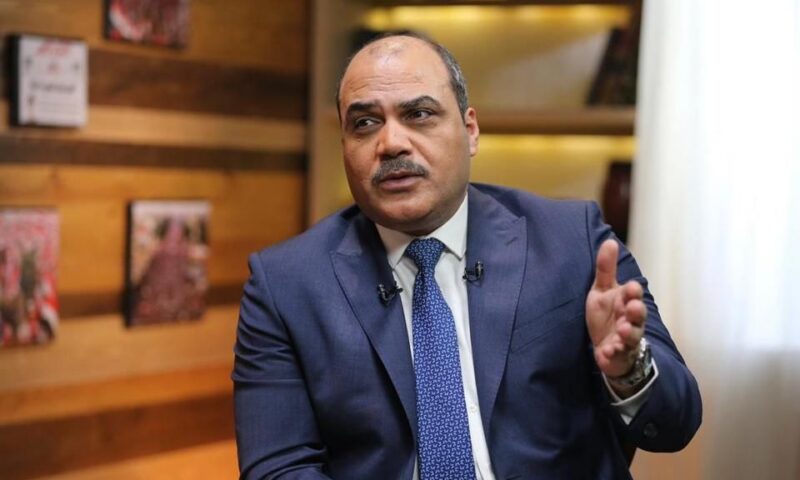 محمد الباز: الاعتراض على تدريس مواد الهوية بالمدارس الدولية «دلع زيادة»