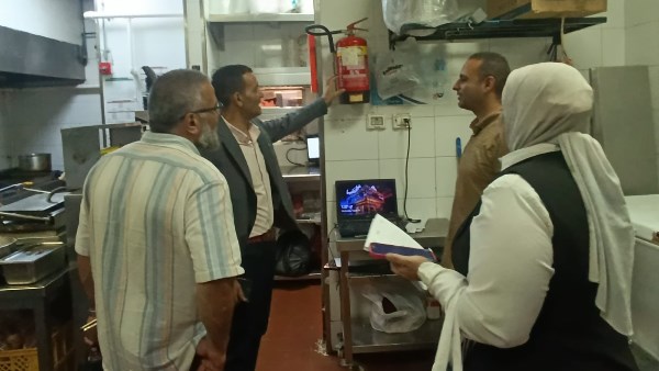 العمل: مهلة لـ897 منشأة لتوفيق الأوضاع وتوصية بغلق 27 شركة خالفت القانون