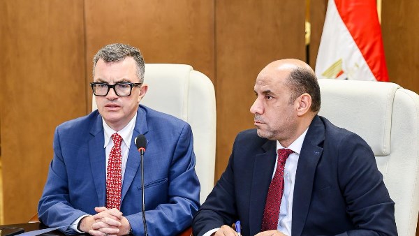 دمج قواعد بيانات سوق العمل وربط خطط التدريب المهني باحتياجات الاستثمار