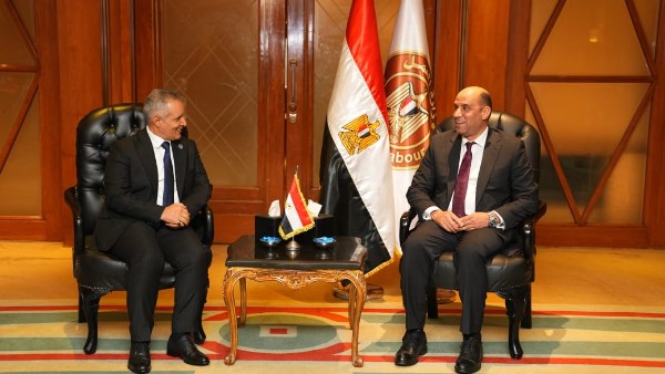وزير العمل يبحث مع نظيره اليمني تعزيز التعاون في التشغيل والتدريب والتأهيل