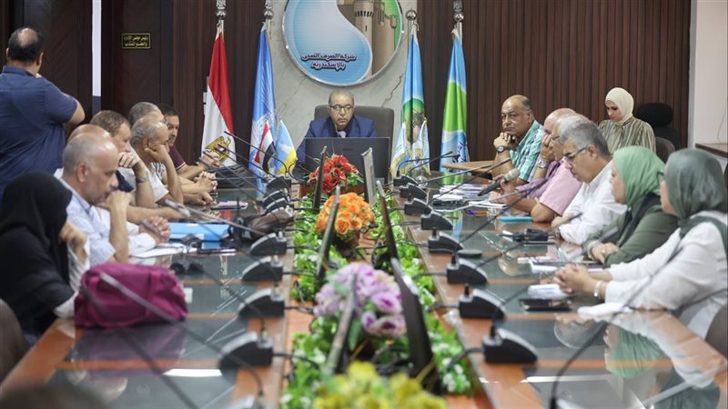 رئيس “صرف صحي الإسكندرية” يستعرض نتائج أعمال عام 2025/ 2026