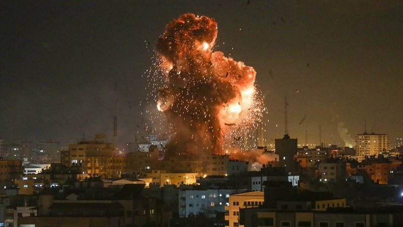 جيش الاحتلال يزعم اغتيال قياديين في حماس
