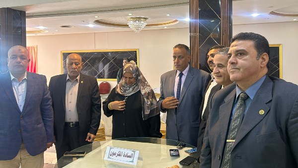 نقابة المعلمين تكرم مديري مدرستي الشهيد أحمد سمير وبرقطا بالقليوبية | صور
