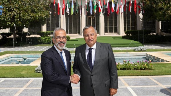 الجامعة العربية والبرتغال تبحثان التطورات في منطقة البحر الأحمر والخليج