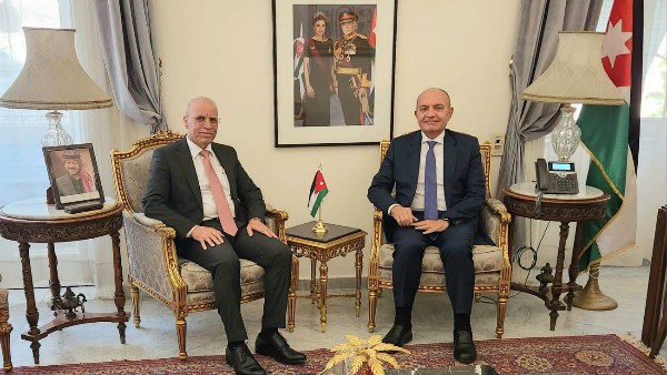 السفير العراقي ونظيره الأردني يبحثان التطورات الإقليمية والتعاون مع مصر