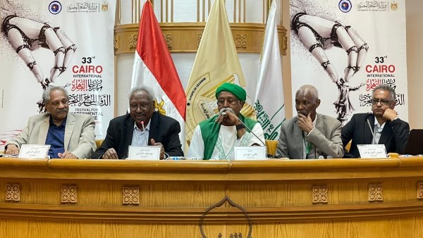 يوسف عايدابي: المسرح لا بد أن يعبر عن قضايا الوطن العربي ولا يكتفى بالمحلية