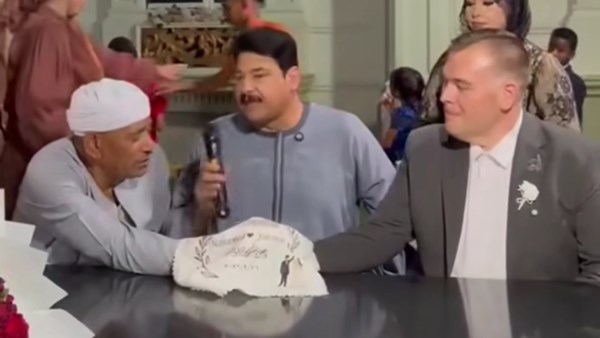 بعد إشهار إسلامه.. شاب ألماني يعقد قرانه على فتاة قناوية وسط أجواء من الفرحة