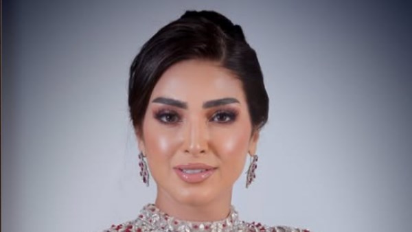 روجينا تستعرض أناقتها في عمان بإطلالة جديدة.. شاهد