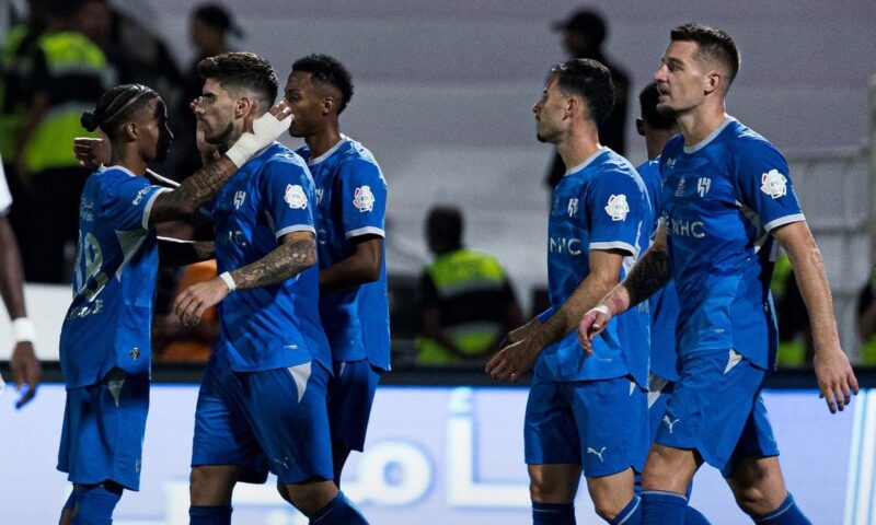 ماركا: الهلال يتفوق على النصر والاتحاد مجتمعين في الإنفاق